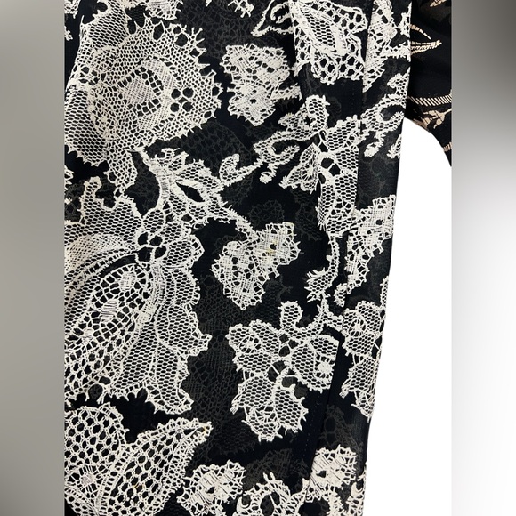 Tan and Black Floral Suit Jacket with V-Neckline - Picture 16 of 16